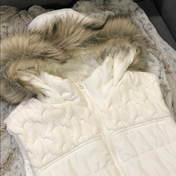 Aeropostale xl winter puffer vest fur trim - Picture 3 of 8